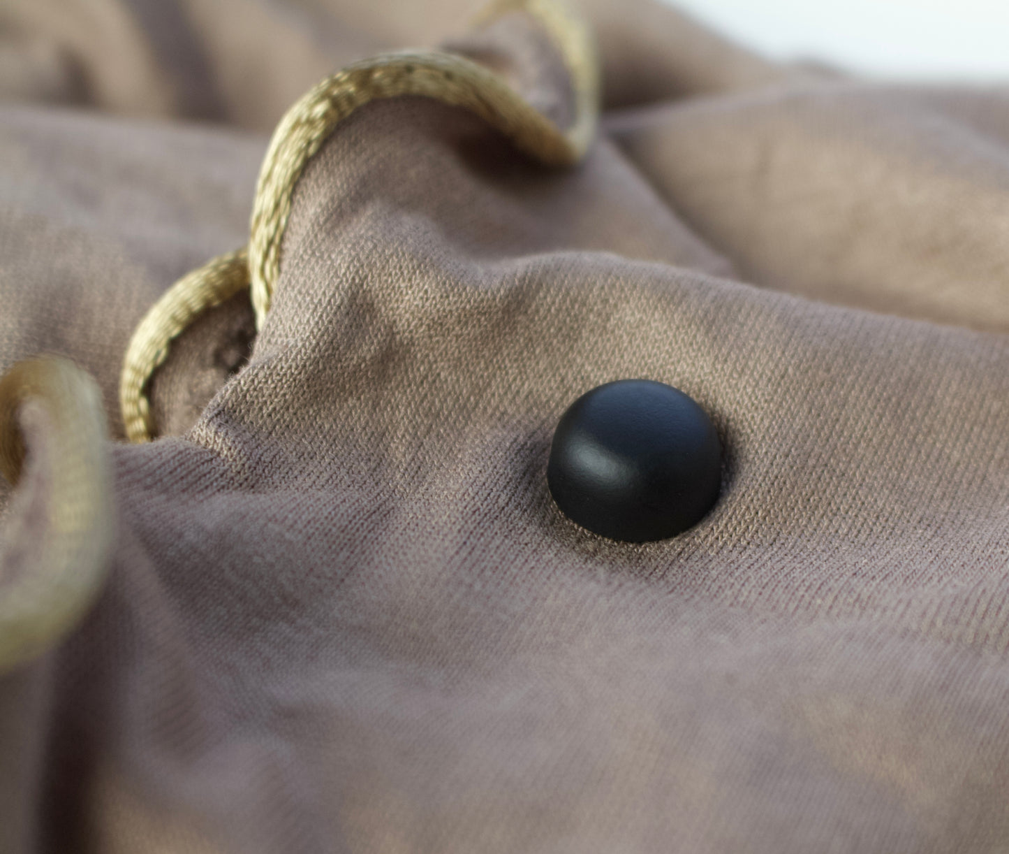 Velvet Black Hijab Magnet